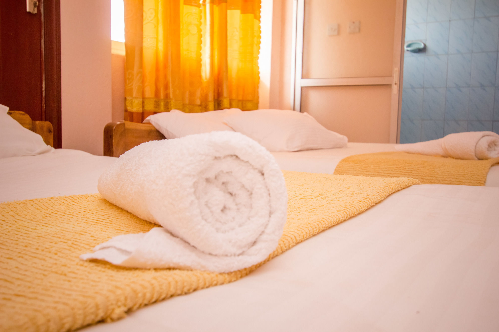 Eland Safari Hotel نيري المظهر الخارجي الصورة