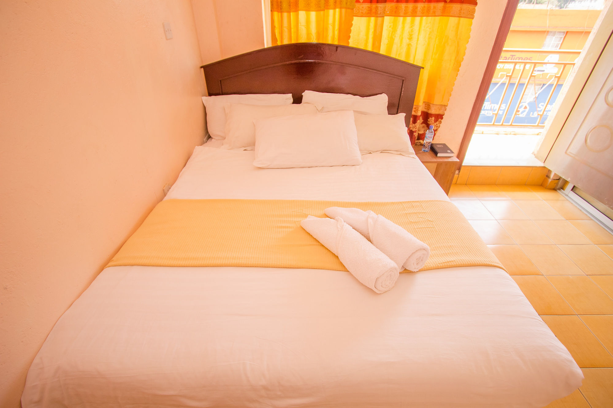 Eland Safari Hotel نيري المظهر الخارجي الصورة