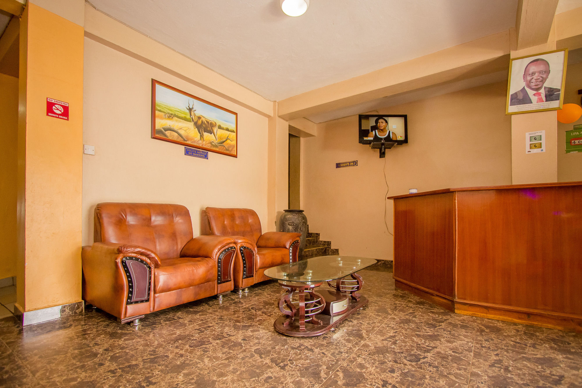 Eland Safari Hotel نيري المظهر الخارجي الصورة